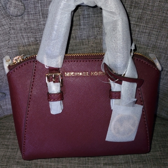 Giftables merlot Ciara crossbody Micheal Kors - Picture 7 of 9
